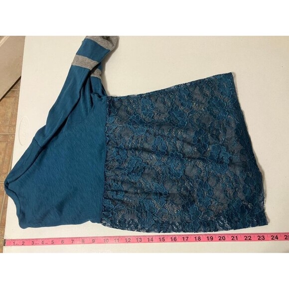 NWT Torrid Women's Teal & Gray Lace Pullover Blouse 3/4 Sleeve Stretch Size 0 - Picture 7 of 9